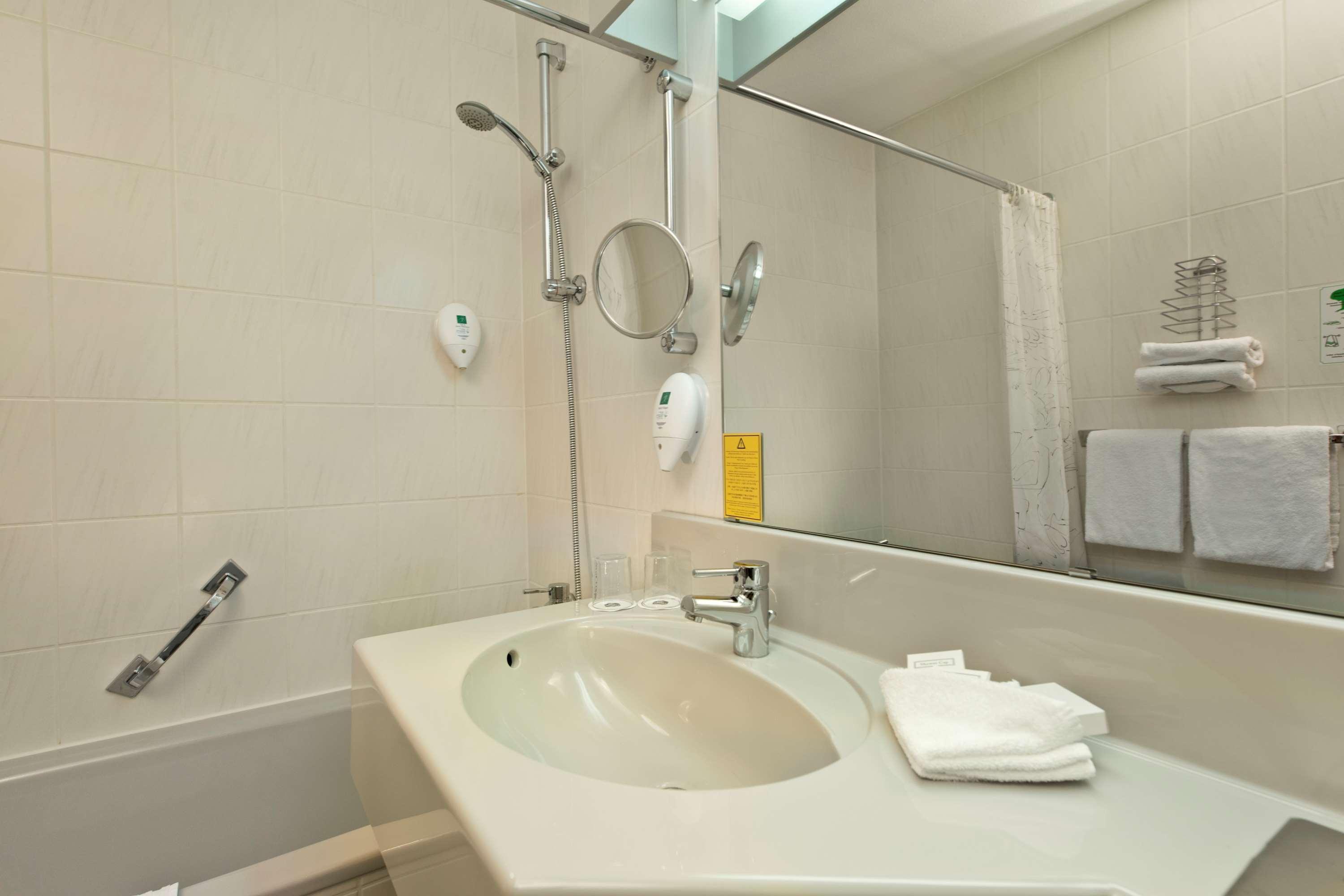 Wyndham Garden Kassel Hotel Room photo